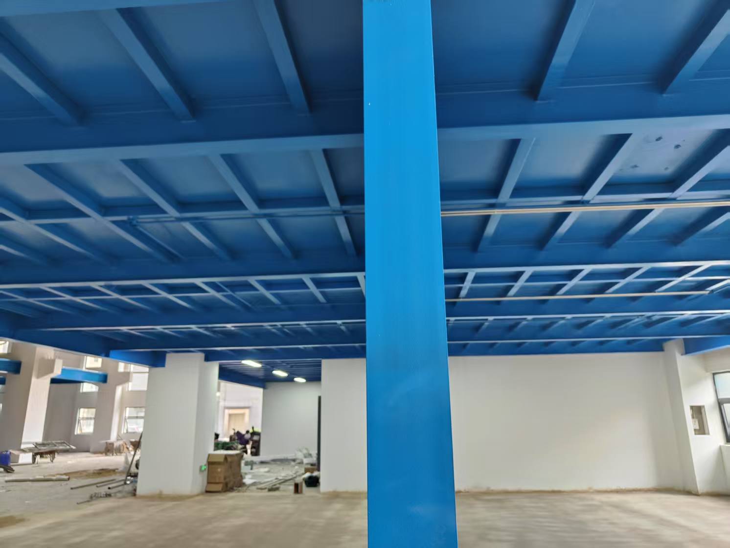 廠房內(nèi)部鋼結(jié)構(gòu)平臺